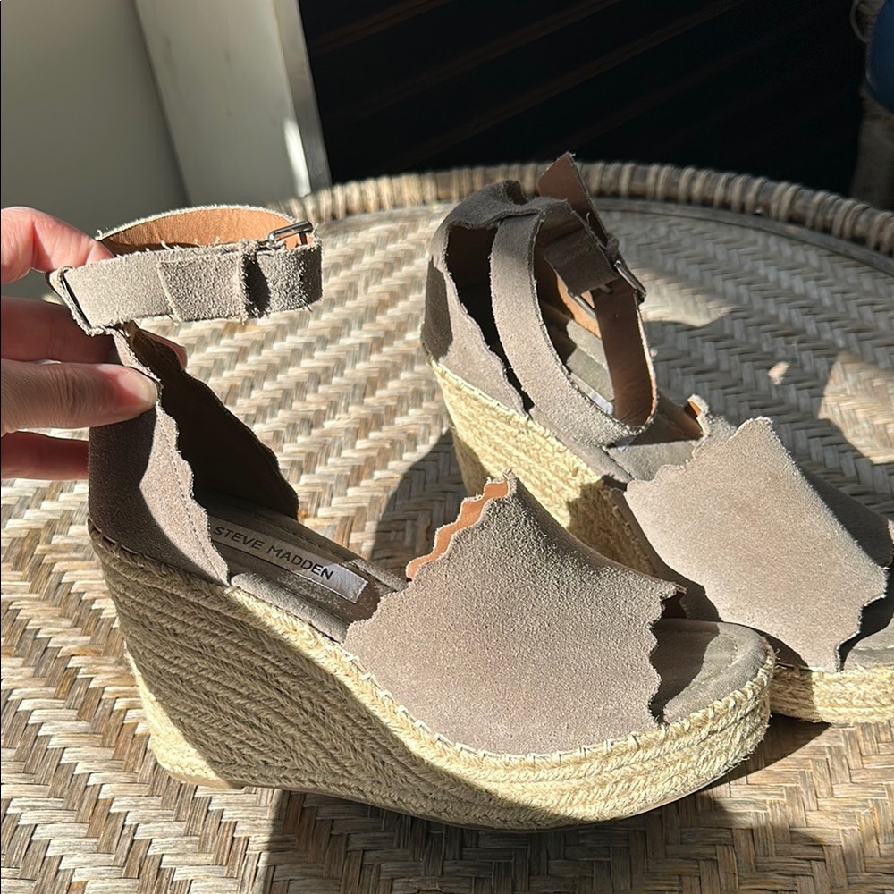 Steve Madden Tan Espadrille Wedges